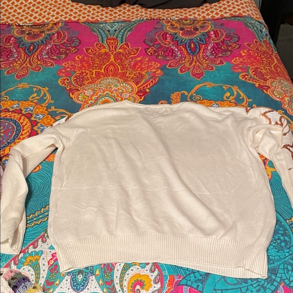 Peach Love California Cream Star Sweater - Picture 9 of 10